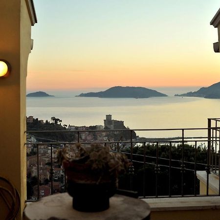 Il Golfo Artisti E Poeti Villa Thea Lerici Bagian luar foto